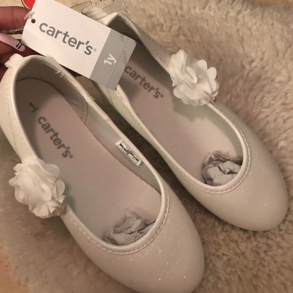 Carters Girls White Sparkly Slip-ons ♥️
